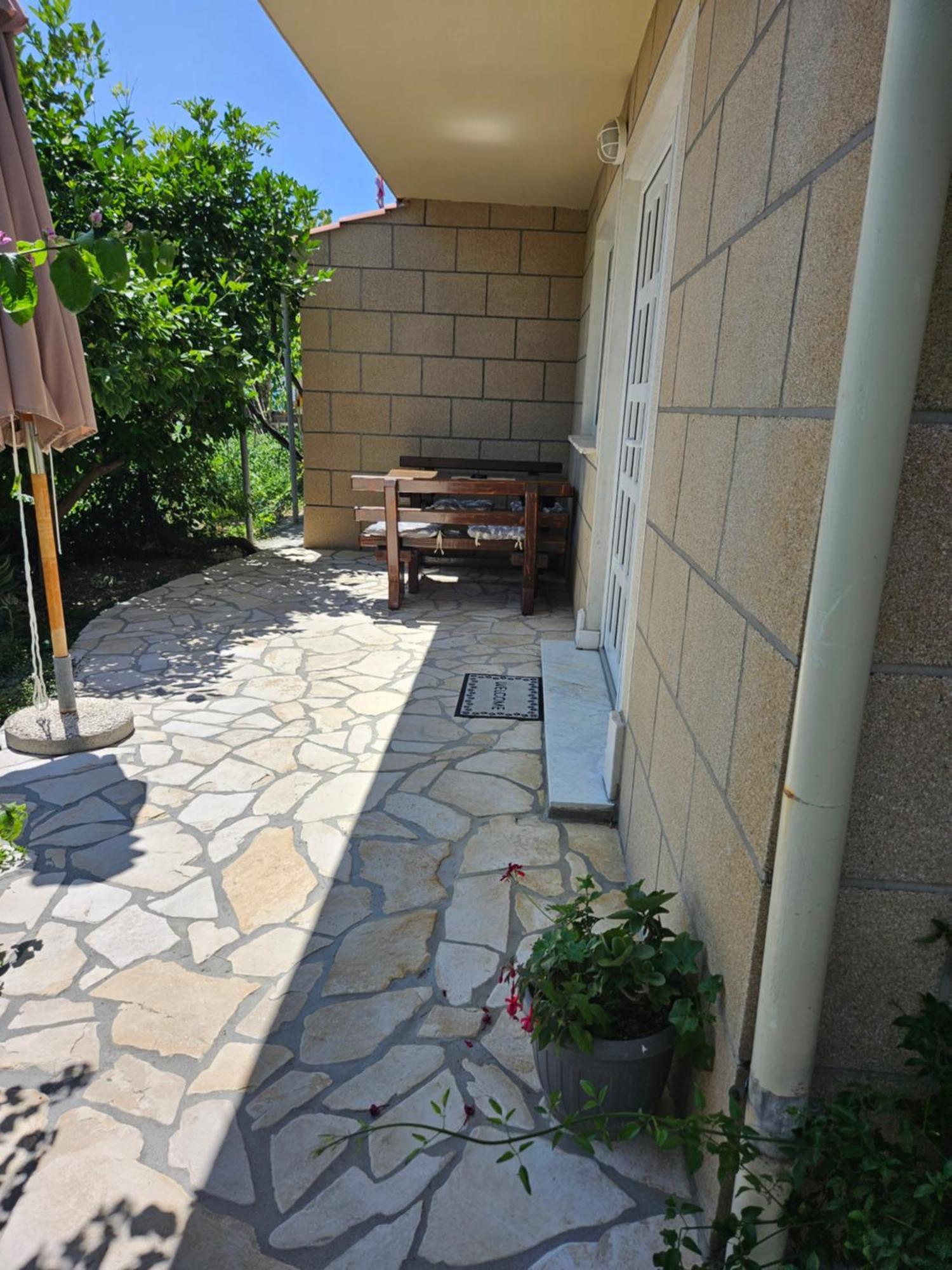 Apartmani Tatjana Rab Town Exterior photo