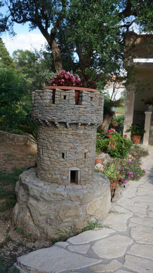 Apartmani Tatjana Rab Town Exterior photo